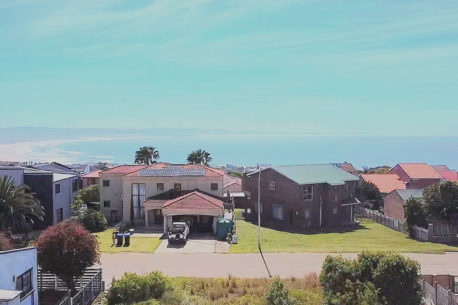 3 Bedroom Property for Sale in Wavecrest Eastern Cape